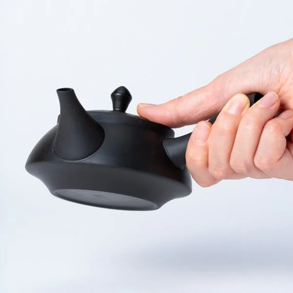 Black Kyusu Teapot (Tokoname-yaki) – 8 oz - Image 3